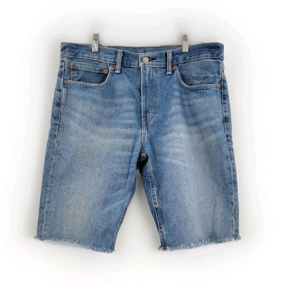 Levi's Jean Shorts Women's 34 Boho Distressed Raw Hem Long Dad Denim Bermuda - Picture 2 of 16